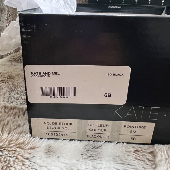 NWT Black Ankle Boots with Gold Accent Size 6 - Picture 3 of 12